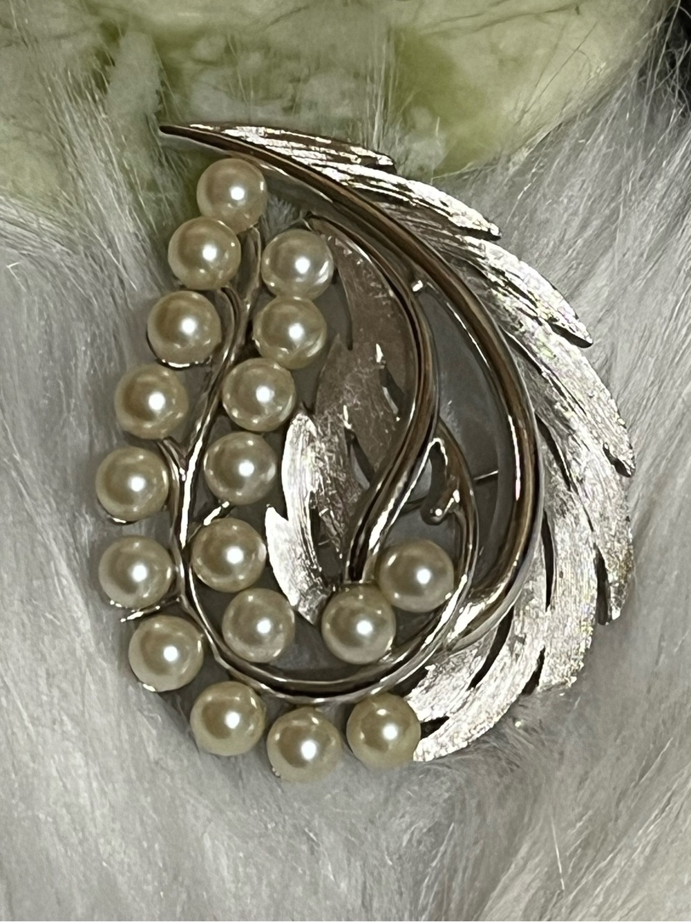 Vintage Trifari Leaf Pearls Brooch